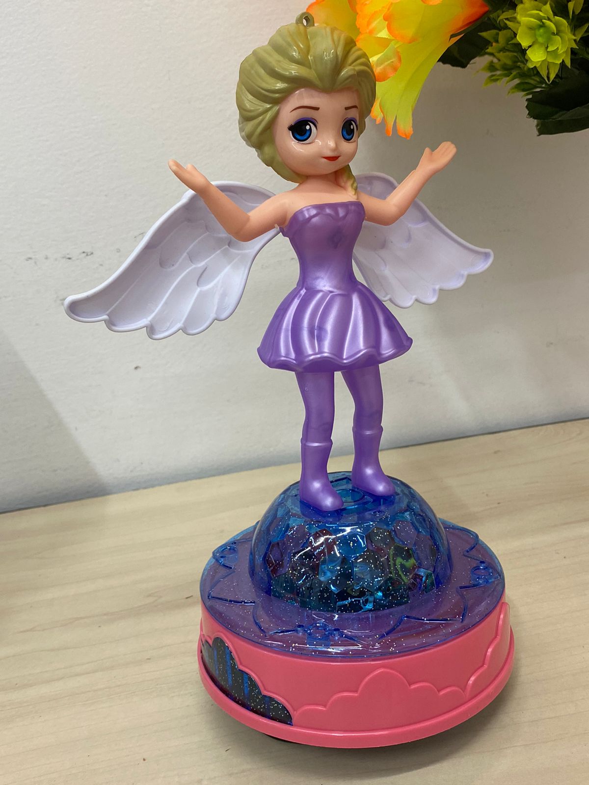 Hada bailarina con luces.